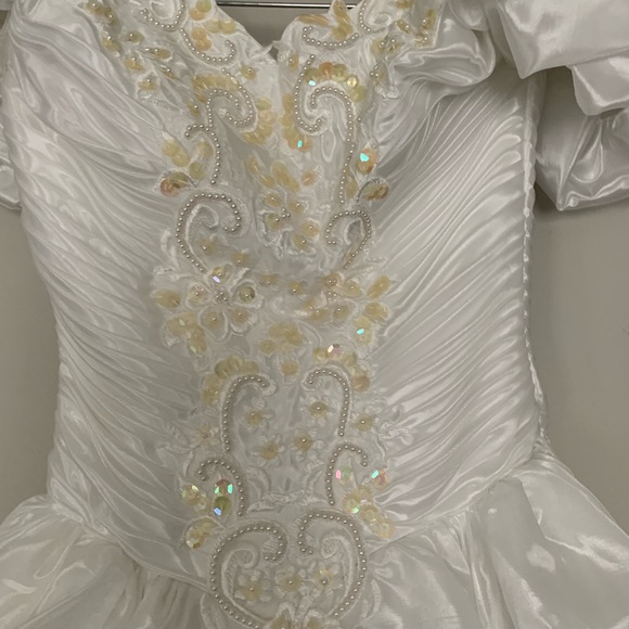 COPY - Wedding Dress - size 2 (approximately) - Picture 7 of 8